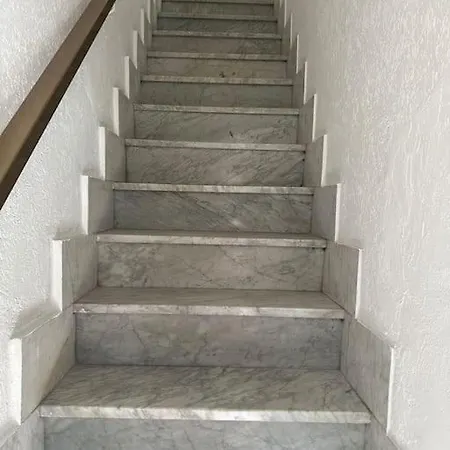 Casa Ai Giardinetti * 切尔韦泰里